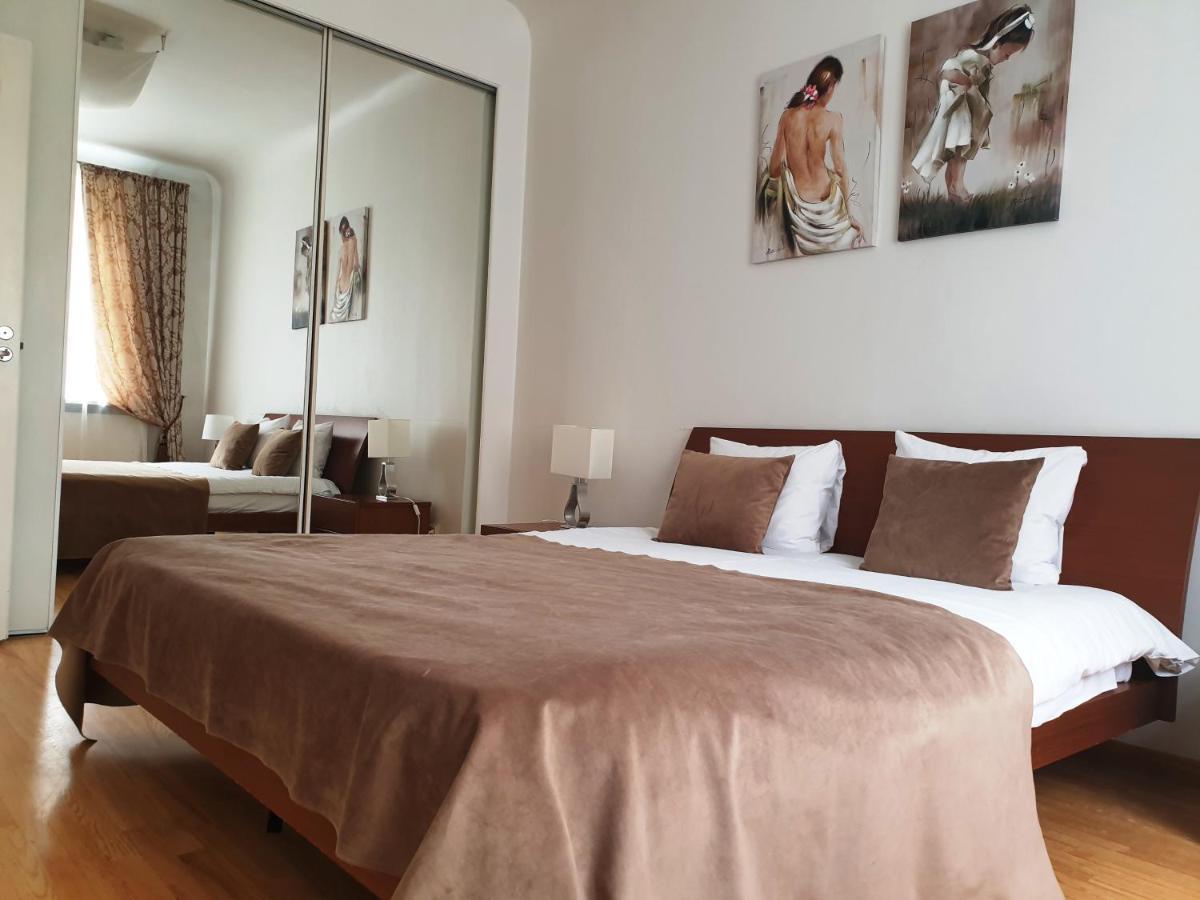 City Inn Riga Apartment, Town Hall View With Parking ภายนอก รูปภาพ